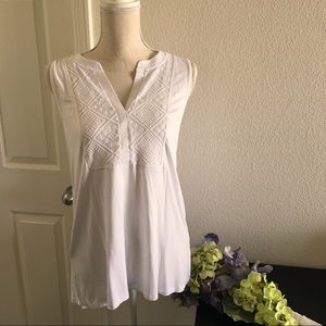 NWT Cable & Gauge shirt. Size M